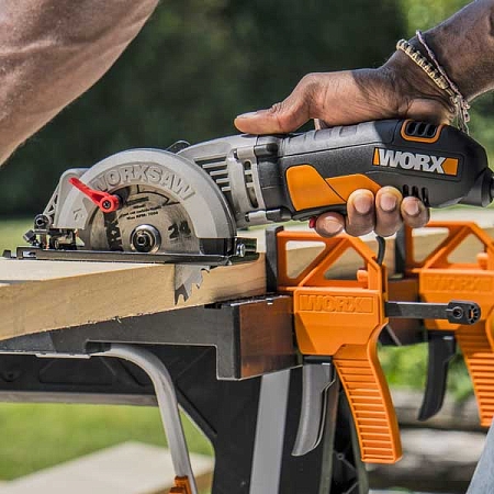 Рабочие столы WORX – применения в работе и быту 